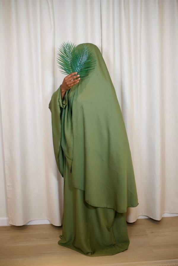 Farasha (Butterfly) Dubai Abaya and Khimar Set - Image 9