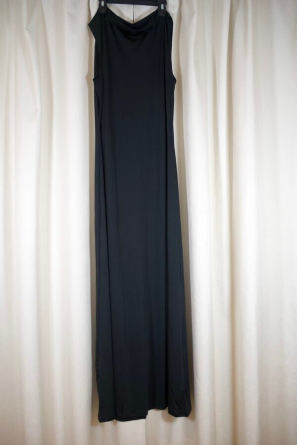 Sleeveless Maxi Length Inner Dress - Image 3