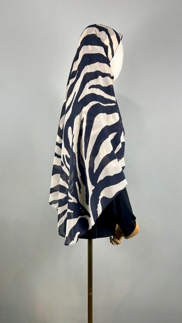 Print Chiffon Double Loop Pre-stitched Hijab - Image 3