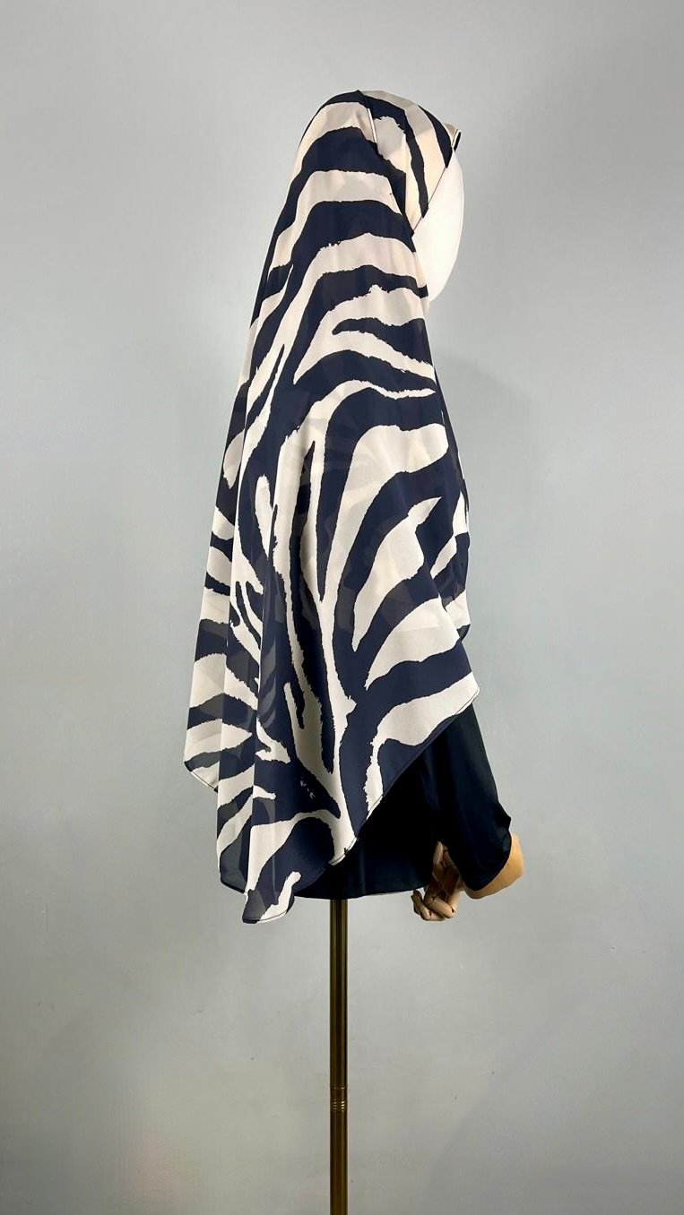 Print Chiffon Double Loop Pre-stitched Hijab - Image 3