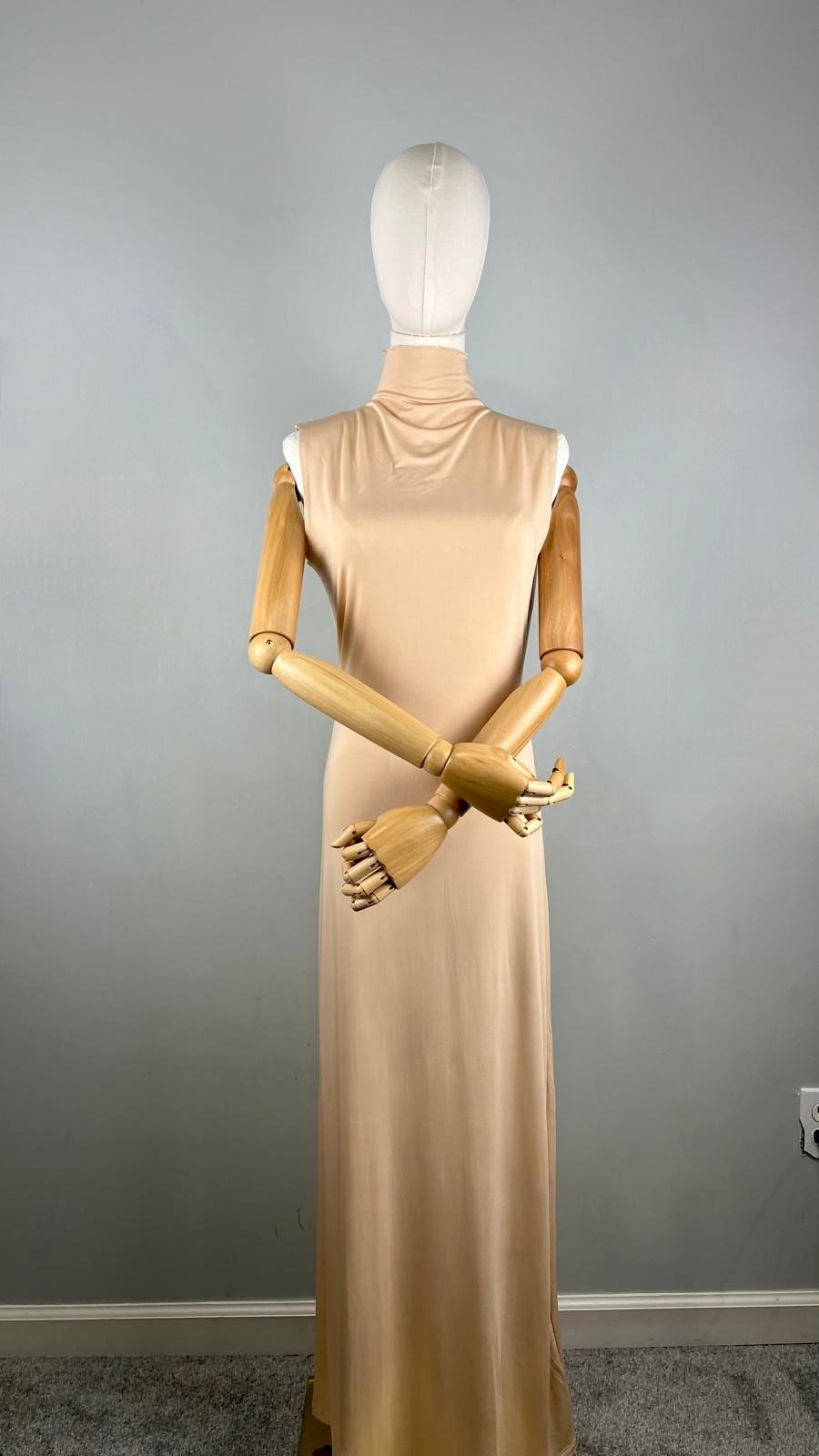 Sleeveless Maxi Length Inner Dress - Image 5